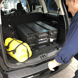 Brompton in the boot of a taxi